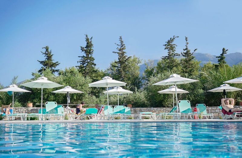 Vardis Olive Garden 12