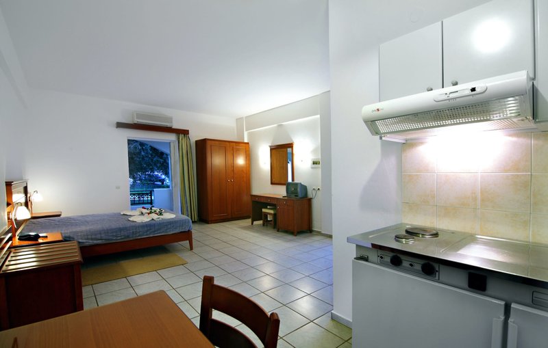 Vardis Olive Garden 17