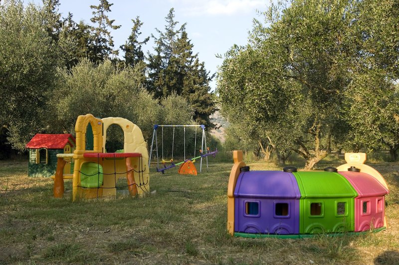 Vardis Olive Garden 20