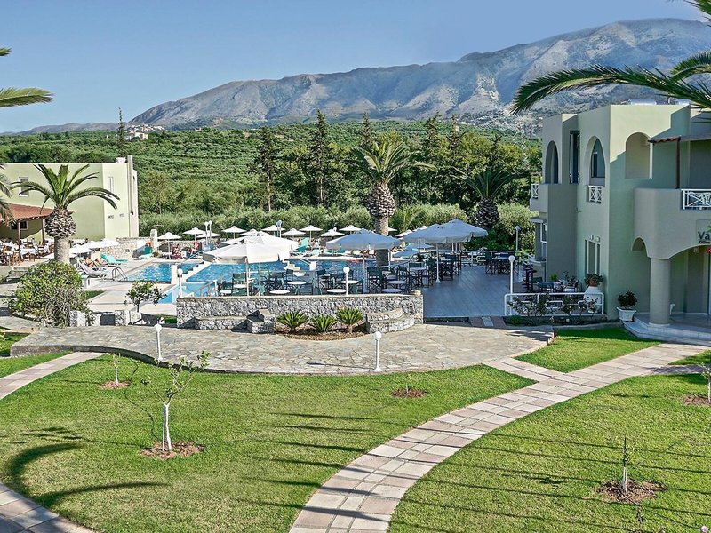 Vardis Olive Garden 11