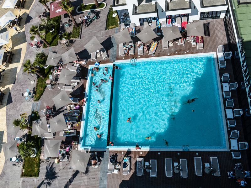 Brilliant Hotel & Spa 5 - Outdoor Pool