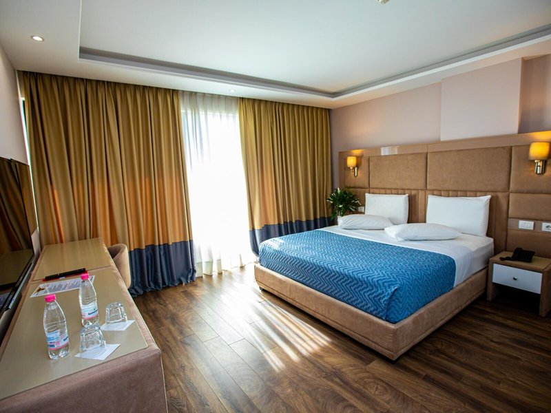 Royal G Hotel & Spa 6 - Room Example