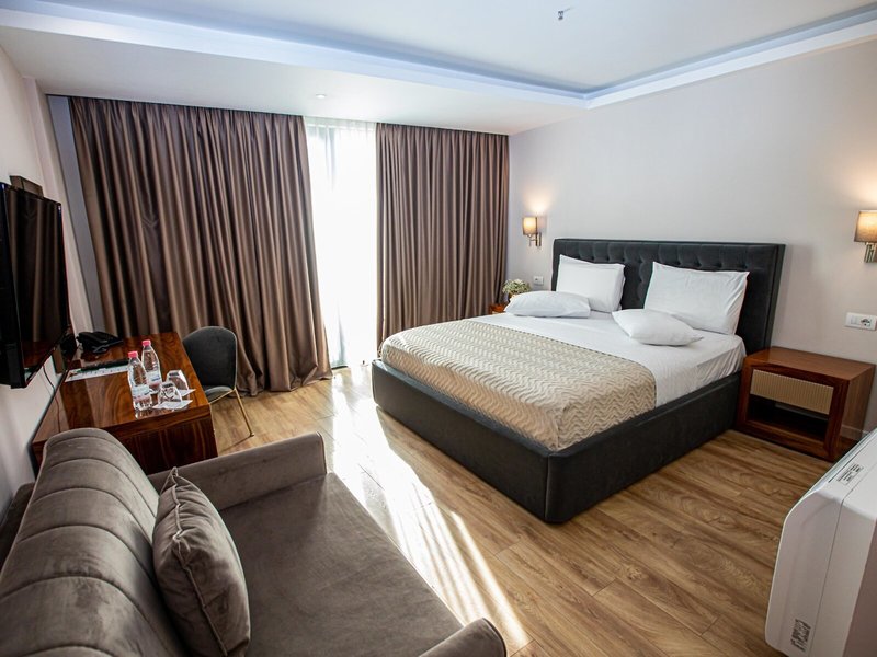 Royal G Hotel & Spa 8 - Room Example