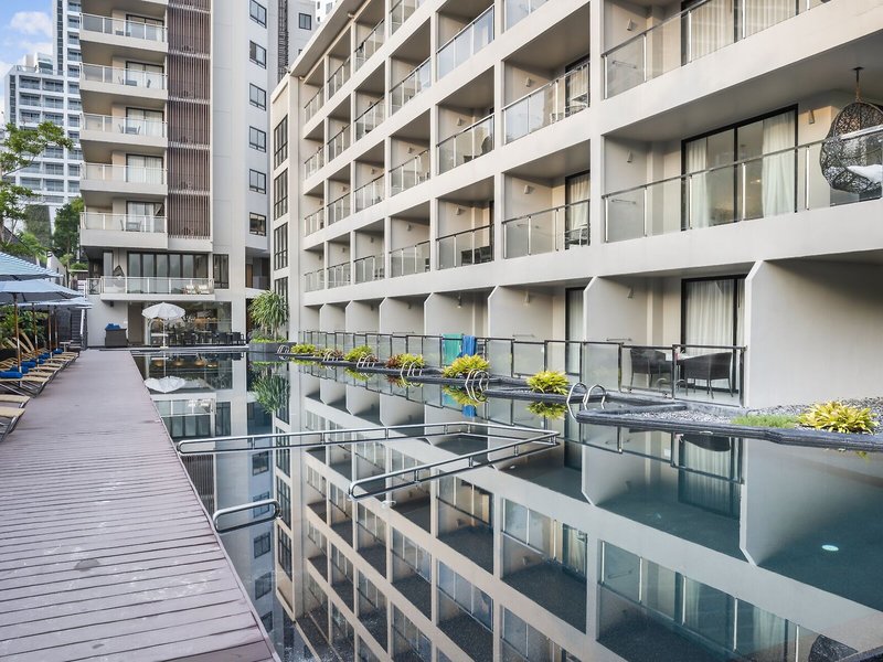 Golden Tulip Pattaya Beach Resort 5