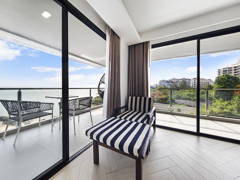 Golden Tulip Pattaya Beach Resort 7