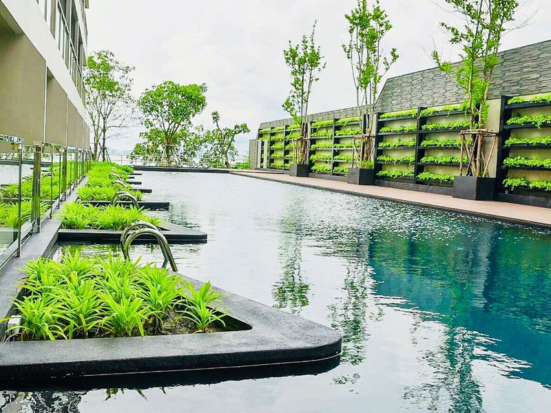 Golden Tulip Pattaya Beach Resort 11