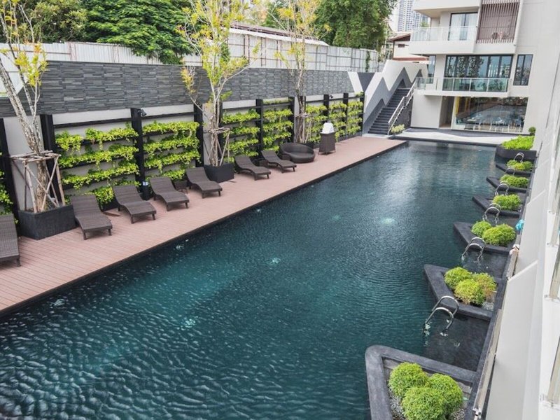 Golden Tulip Pattaya Beach Resort 12