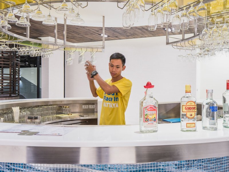 Golden Tulip Pattaya Beach Resort 22