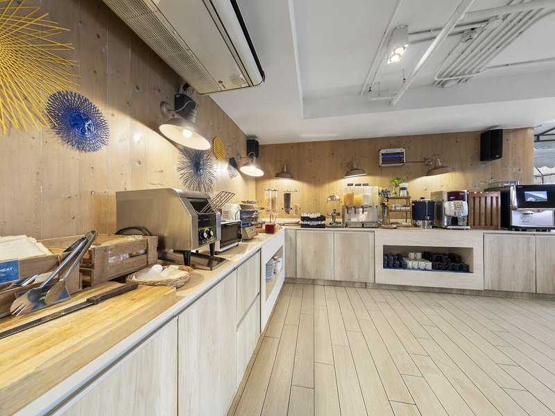 Golden Tulip Pattaya Beach Resort 29