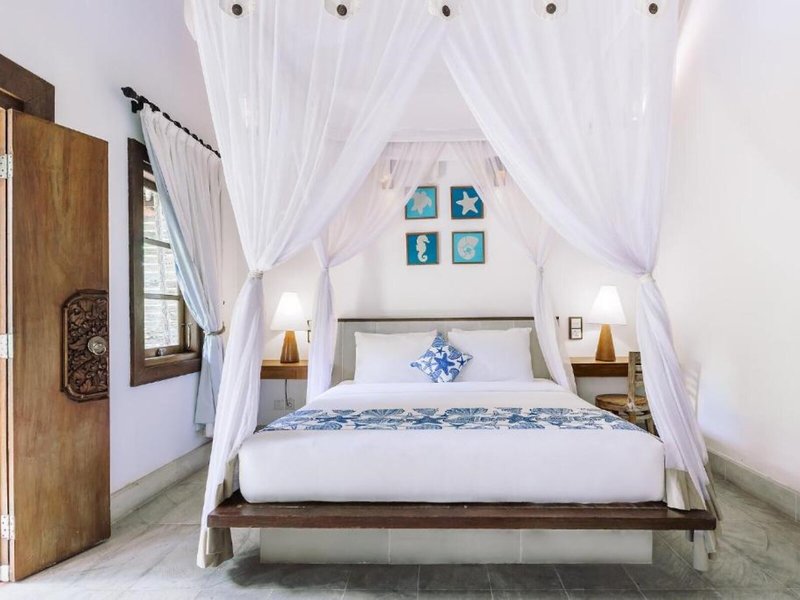 Alam Candi Dive Resort 18