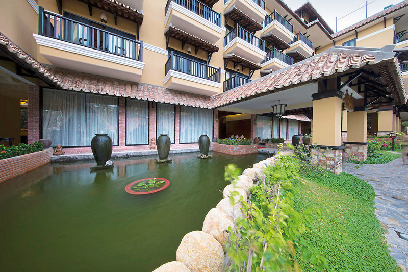 Seahorse Resort & Spa 9