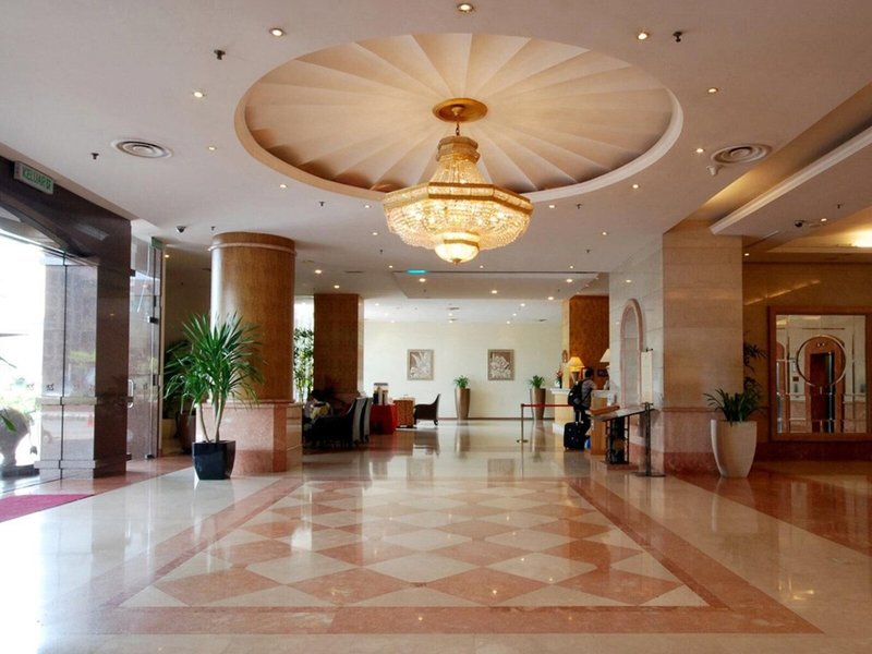 Berjaya Waterfront Hotel 9