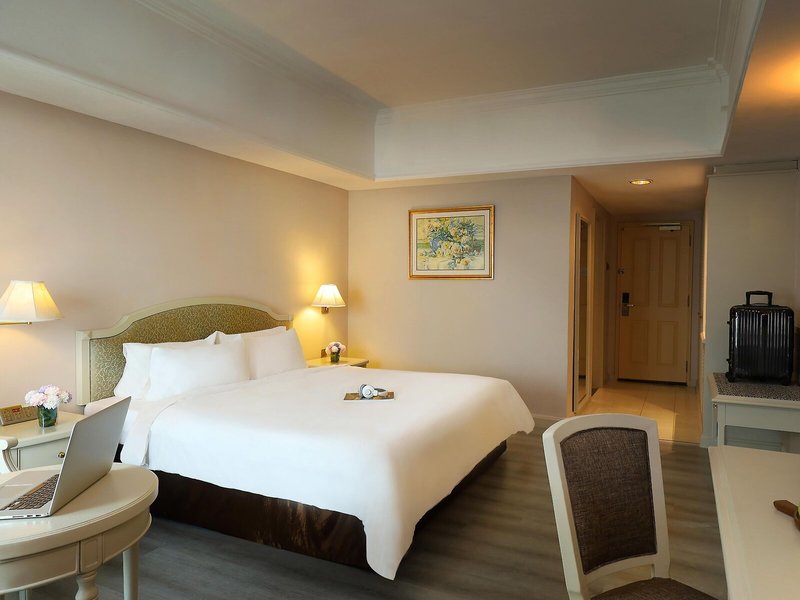 Berjaya Waterfront Hotel 22