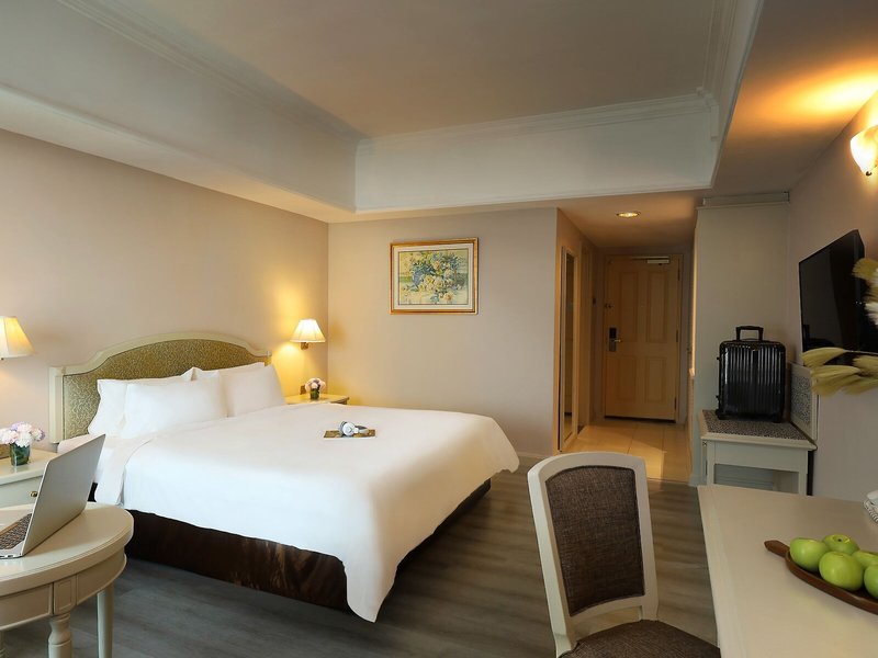 Berjaya Waterfront Hotel 23