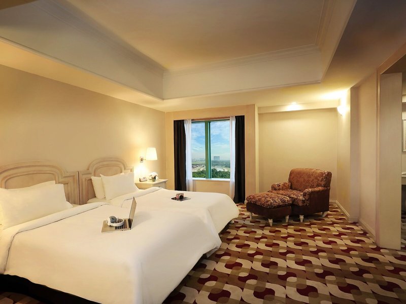 Berjaya Waterfront Hotel 28