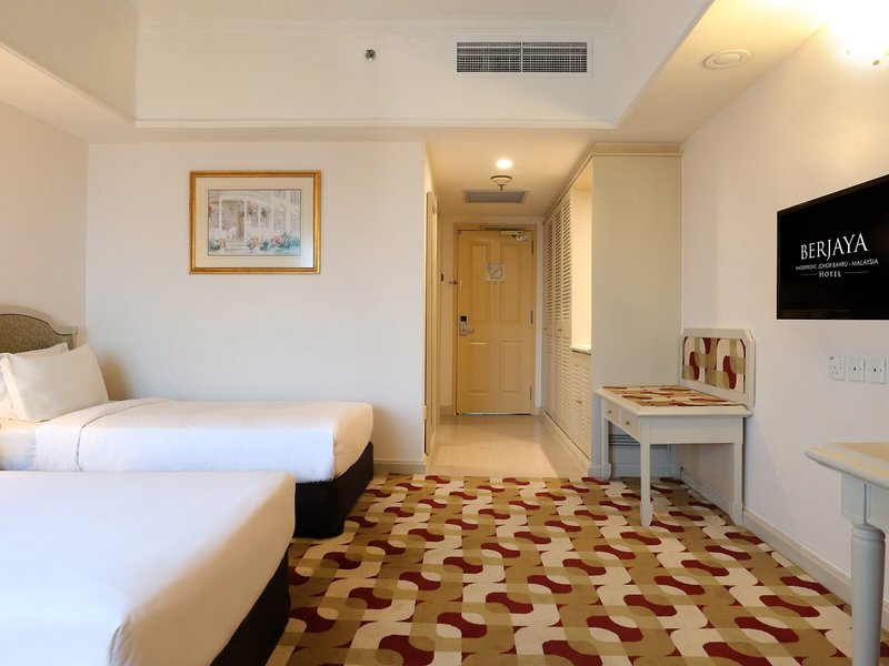 Berjaya Waterfront Hotel 43