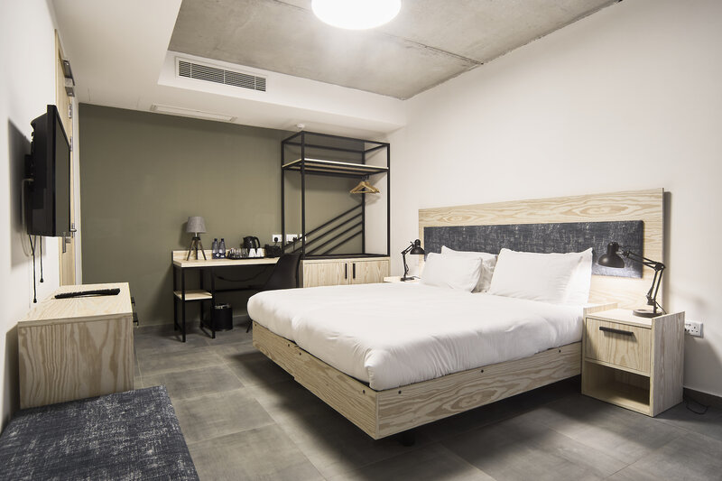 Mr. Todd Hotel 2