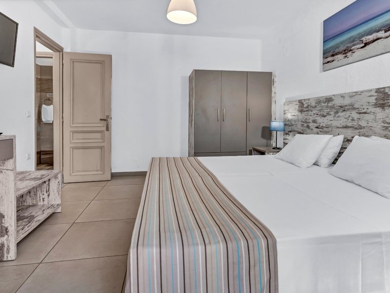 Erato Hotel 37