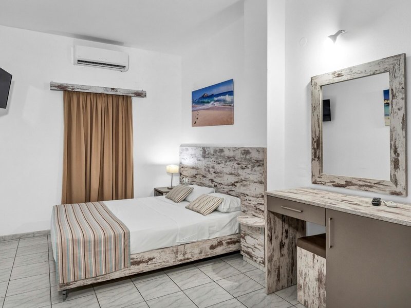 Erato Hotel 45