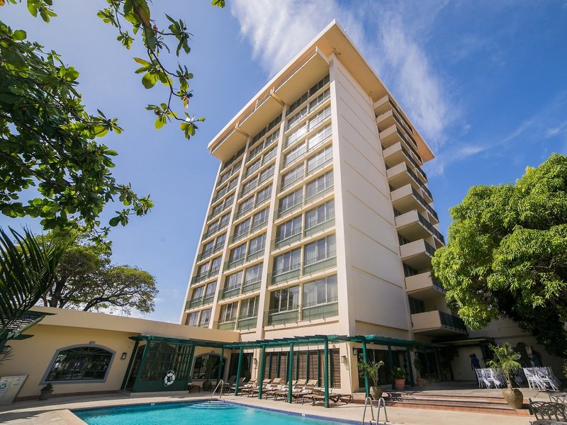 The Courtleigh Hotel & Suites 1