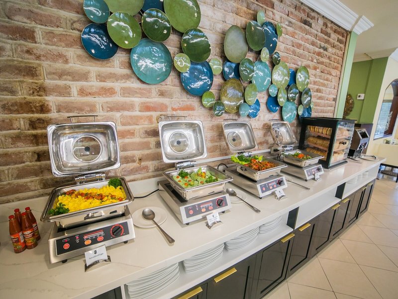 The Courtleigh Hotel & Suites 24