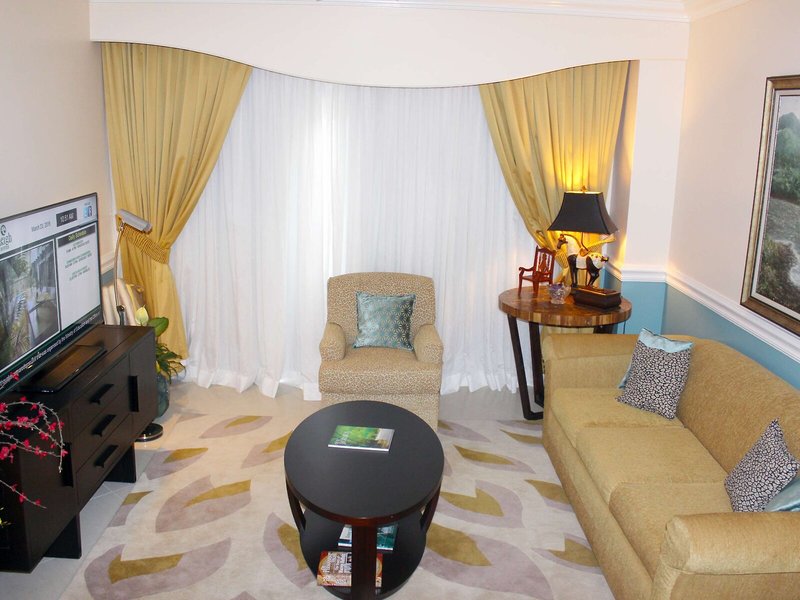 The Courtleigh Hotel & Suites 39