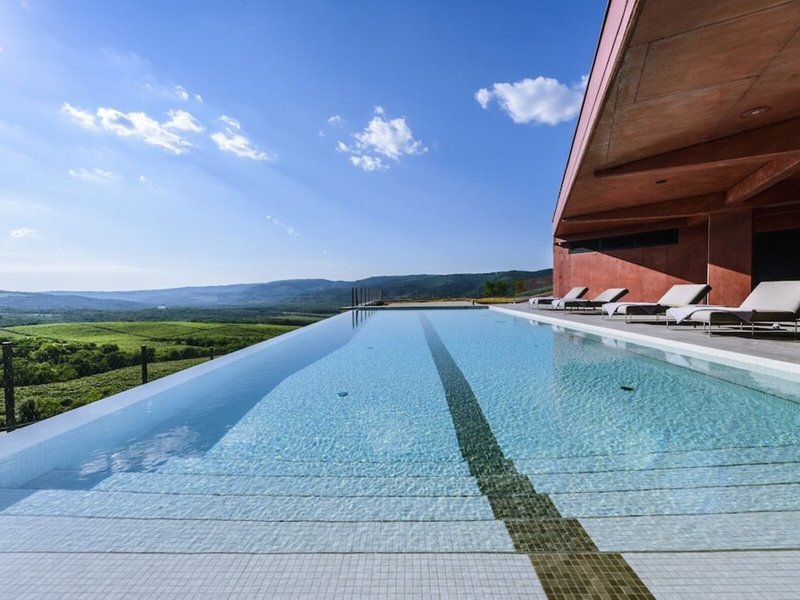 Roxanich Wine & Heritage 13 - Outdoor Pool