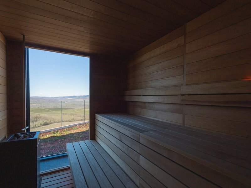 Roxanich Wine & Heritage 37 - Health & Beauty