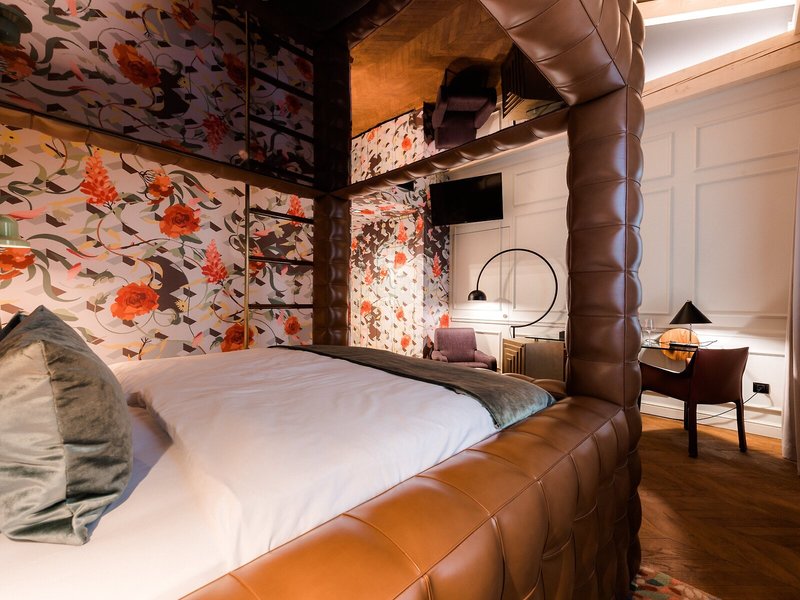 Roxanich Wine & Heritage 45 - Room Example