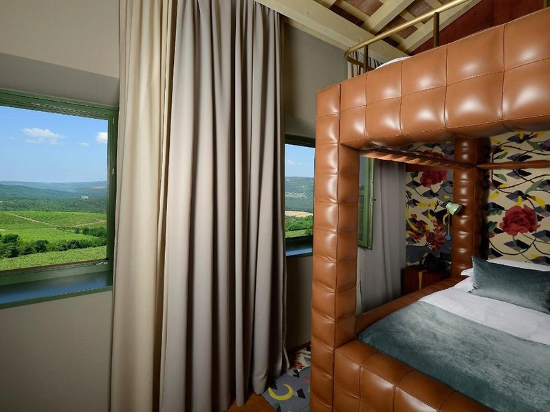 Roxanich Wine & Heritage 46 - Room Example