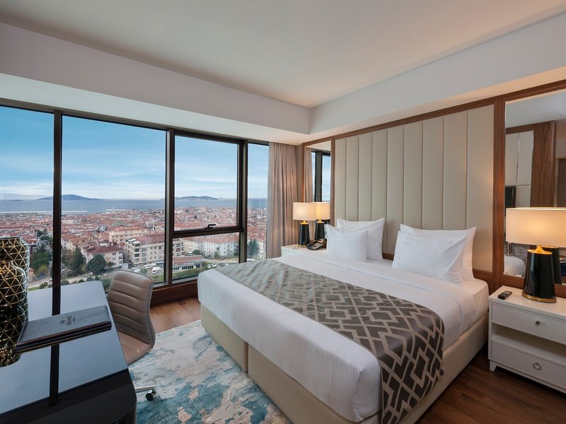 Elite World Asia Hotel 47