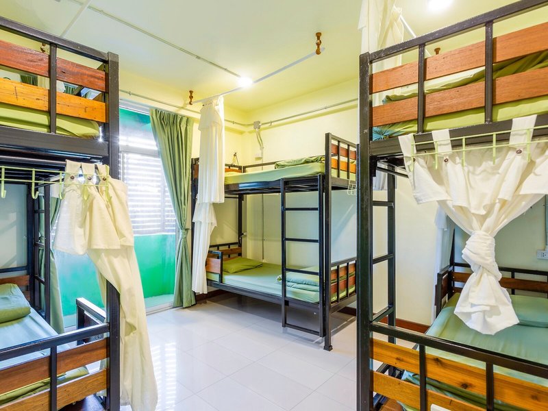 OYO 928 Leaf Hostel 28