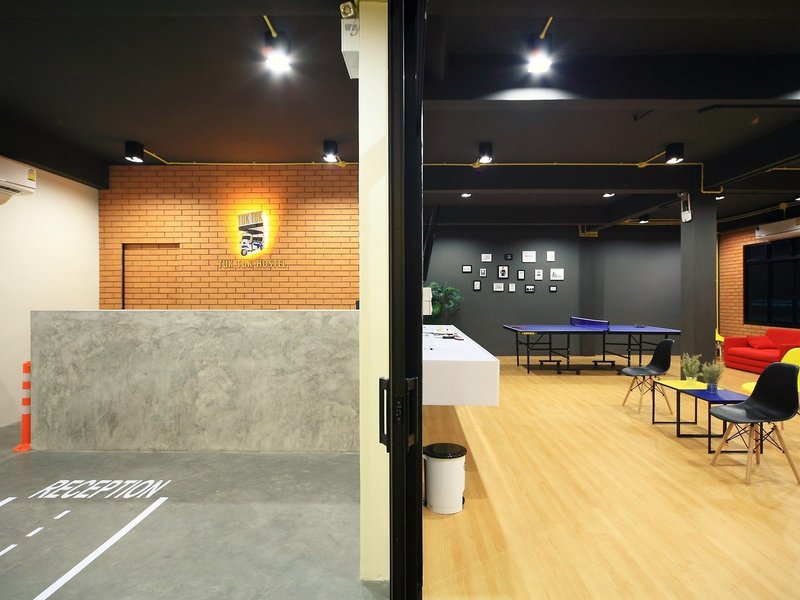 Tuk Tuk Hostel 18
