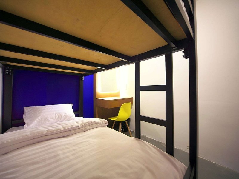 Tuk Tuk Hostel 22
