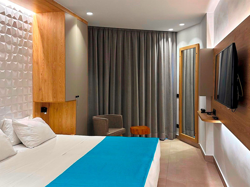 Aphrodite Beach Club 15