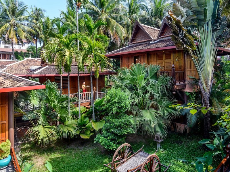 Angkor Village Hotel  1