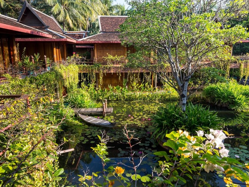 Angkor Village Hotel  8