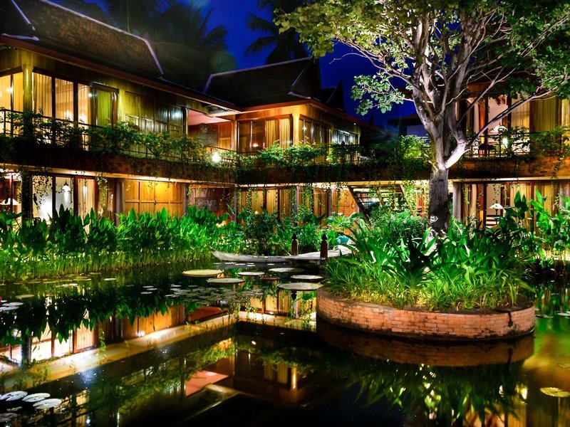 Angkor Village Hotel  13