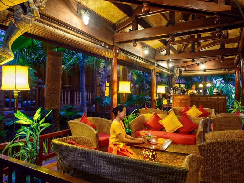 Angkor Village Hotel  16