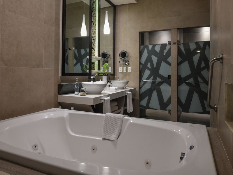 El Dorado Seaside Suites 16
