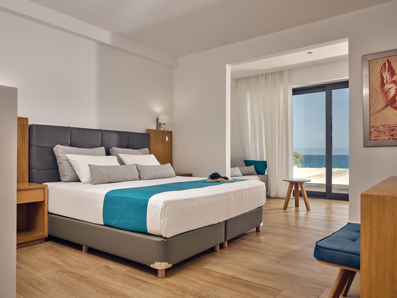 Cavo Orient Beach Hotel 7