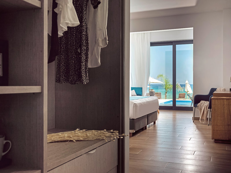 Cavo Orient Beach Hotel & Suites 9 - Health & Beauty