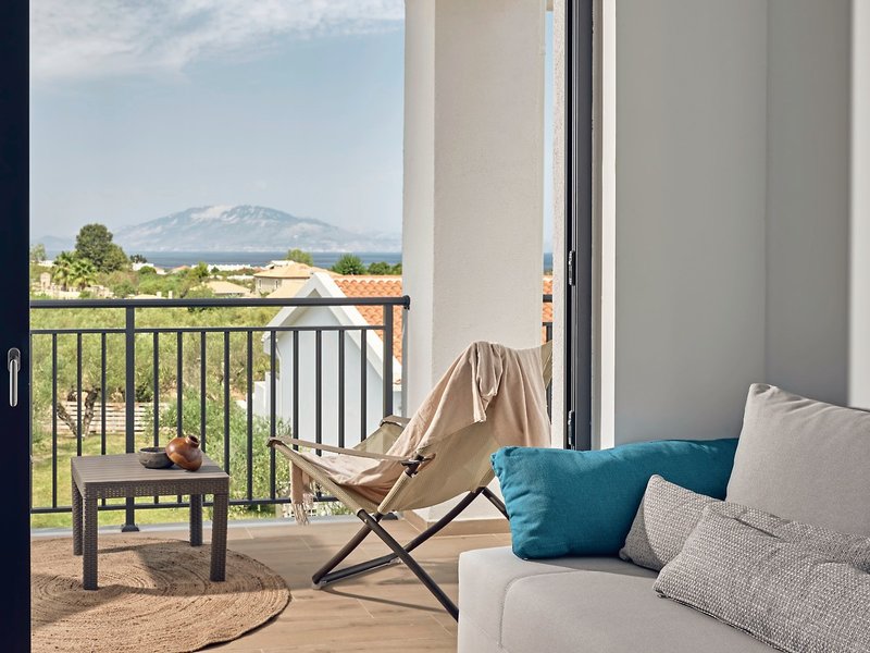 Cavo Orient Beach Hotel & Suites 20 - Terrace