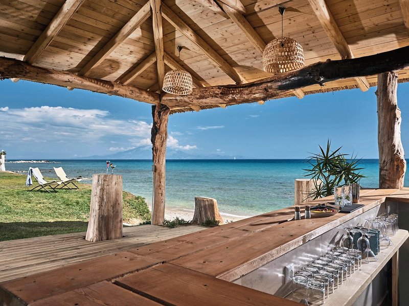 Cavo Orient Beach Hotel & Suites 1