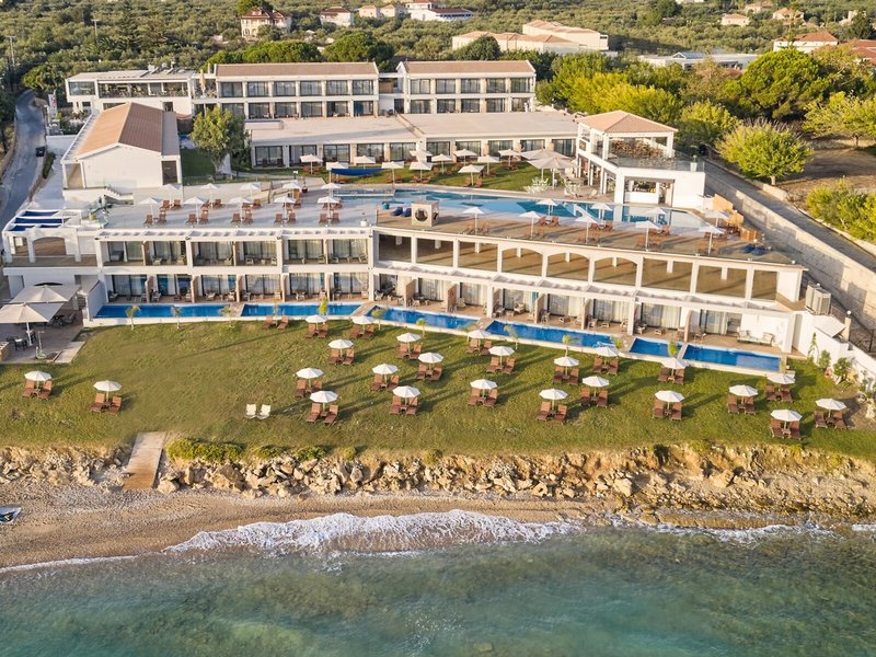 Cavo Orient Beach Hotel & Suites 1