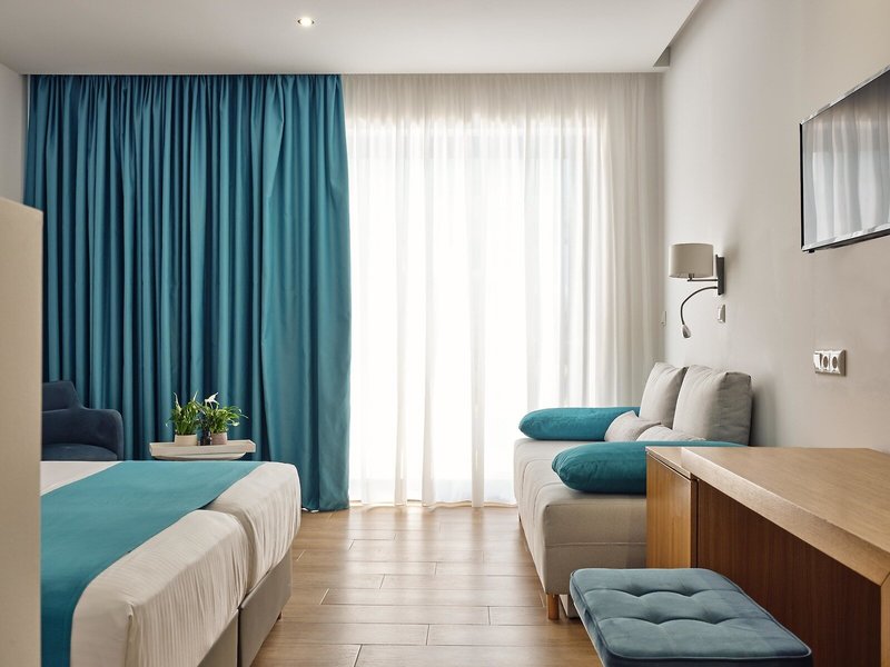Cavo Orient Beach Hotel & Suites 26