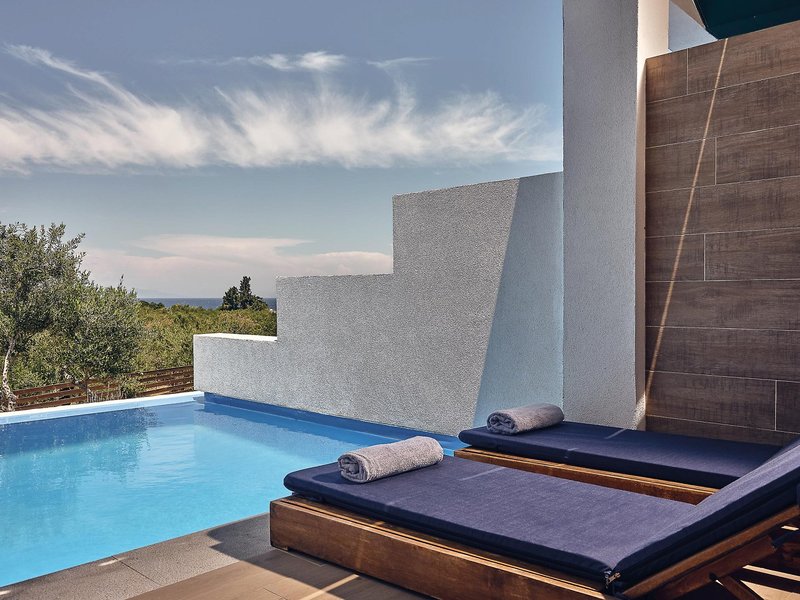 Cavo Orient Beach Hotel 11