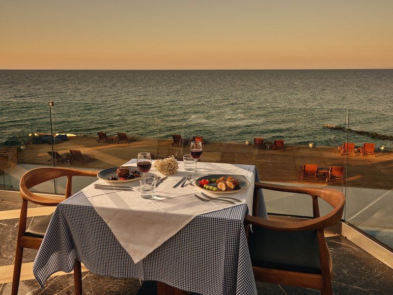 Cavo Orient Beach Hotel 6