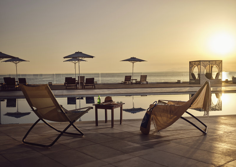 Cavo Orient Beach Hotel 8