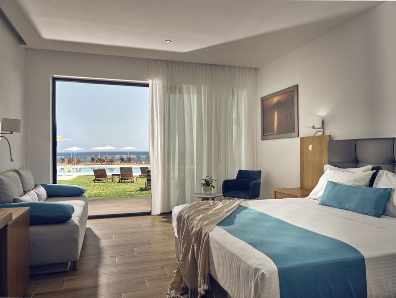Cavo Orient Beach Hotel 15